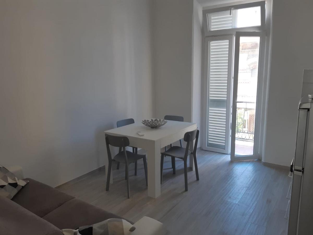 Acropolis Apartment Виареджо Екстериор снимка